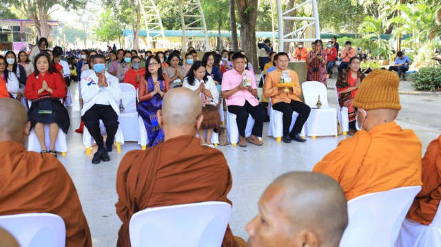 LINE_ALBUM_มอบของขวัญปีใหม่2567_๒๓๑๒๒๘_10