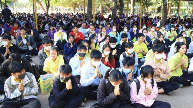 LINE_ALBUM_มอบของขวัญปีใหม่2567_๒๓๑๒๒๘_8