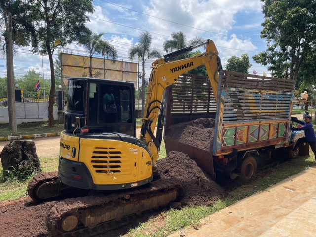 LINE_ALBUM_คาราวานรถบรรทุกดิน-21-กันยายน-2567_240921_159