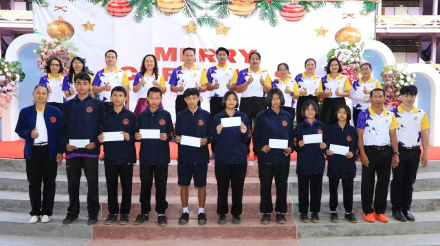 LINE_ALBUM_มอบทุนการศึกษา_241229_1