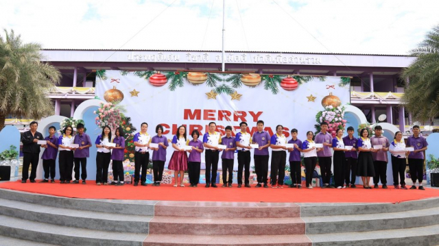 LINE_ALBUM_มอบทุนการศึกษา_241229_26