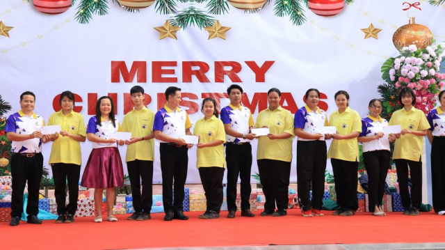 LINE_ALBUM_มอบทุนการศึกษา_241229_32